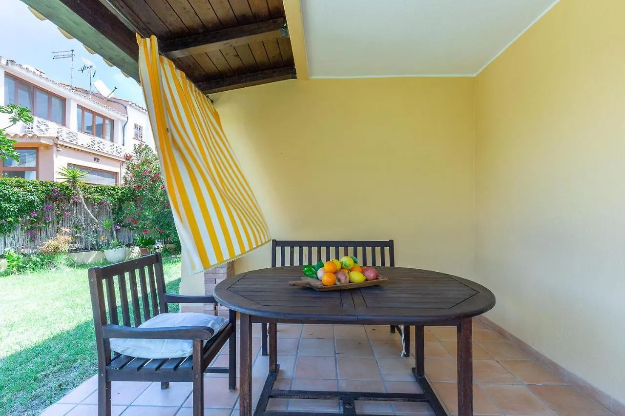 Bed & Breakfast Villa Marina Quartu SantʼElena